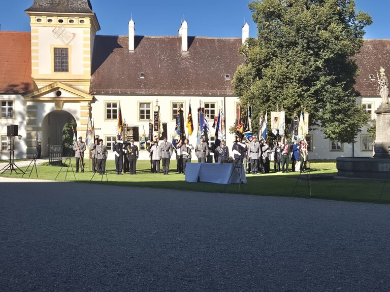 3. Tag der bayer. Militärtradition im Schloß Schleißheim